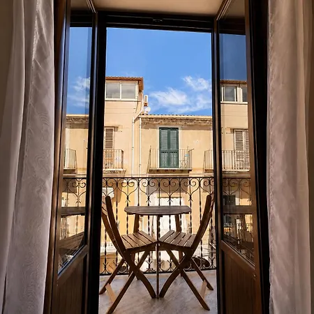 Maison Montoni تْشيفالو